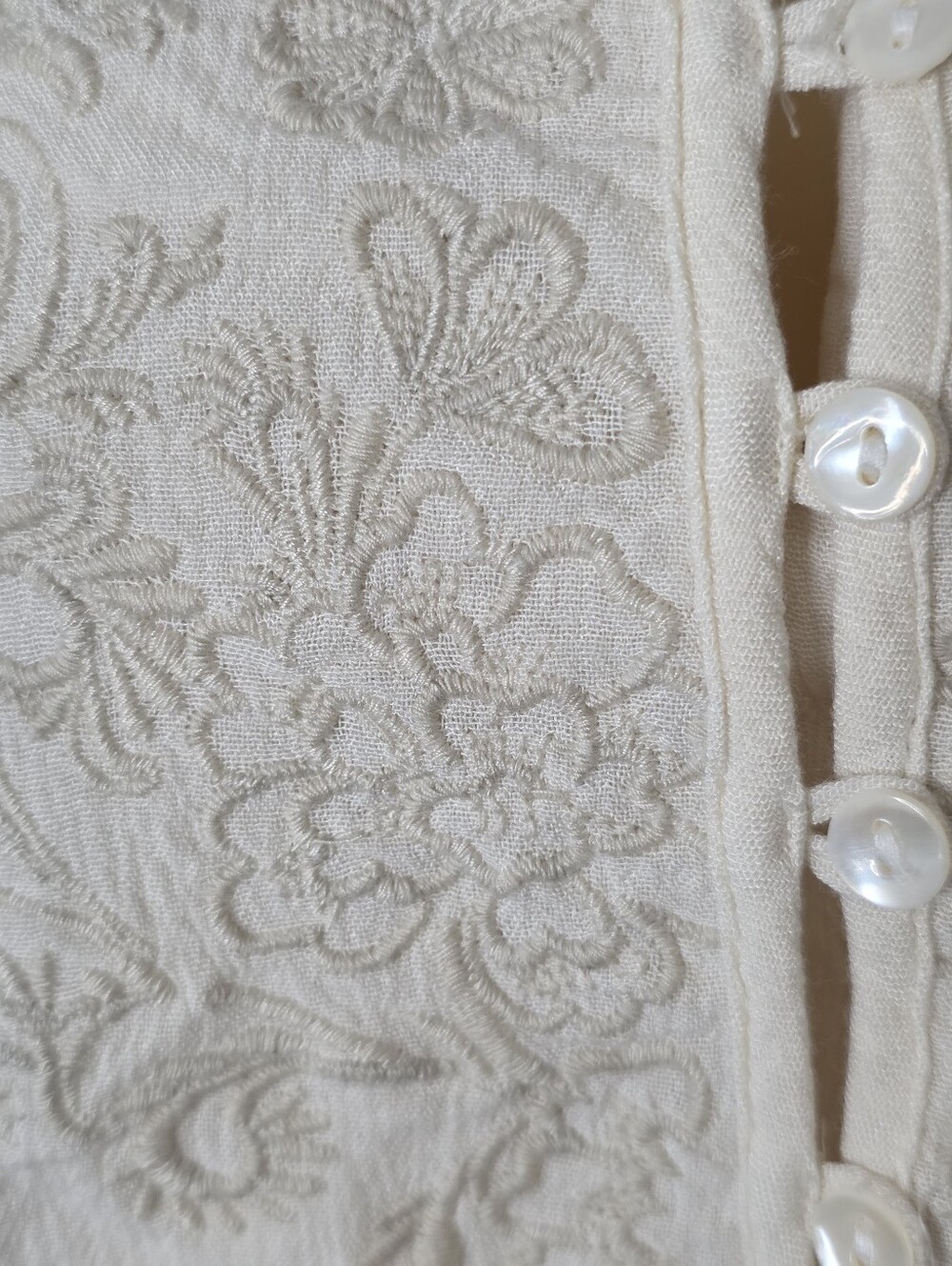 Style & Co. Cream Embroidered Peasant Blouse Size US/M - Picture 8 of 16